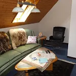 Gaestehaus Hahnenkrug בית הארחה