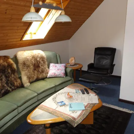 Gaestehaus Hahnenkrug ゲストハウス