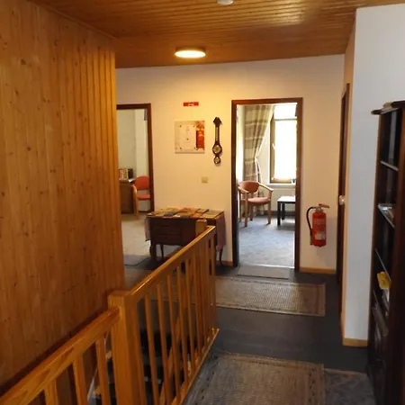 Gaestehaus Hahnenkrug ゲストハウス *