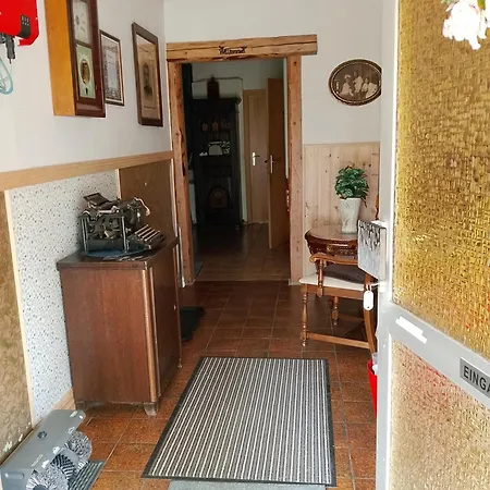 Gaestehaus Hahnenkrug Gasthuis Lottorf