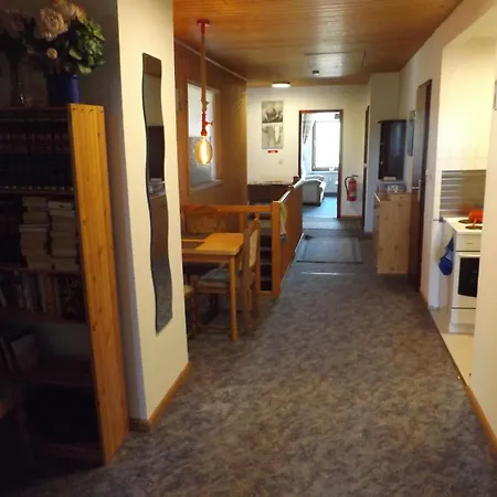 בית הארחה Gaestehaus Hahnenkrug